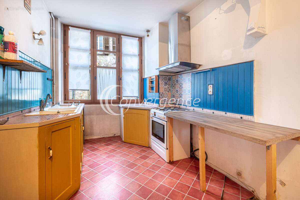 Maison à MAGNAC-BOURG