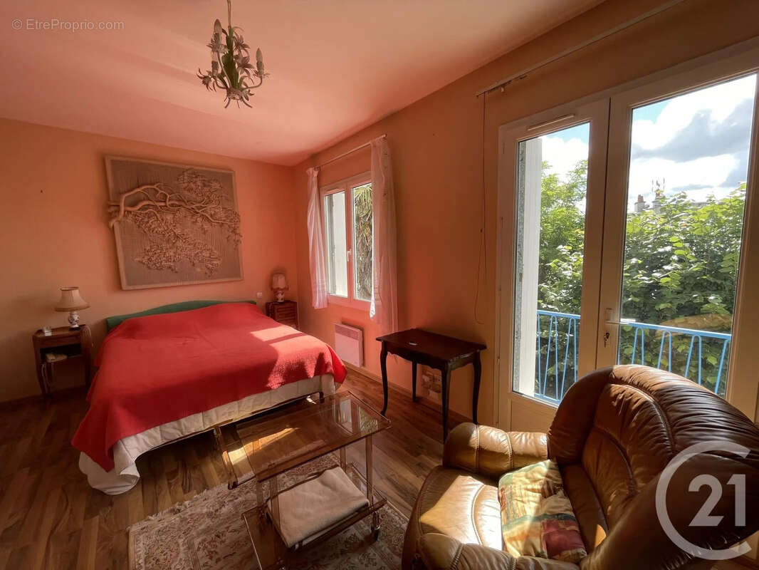 Maison 102 m² à Royan  - photo 8