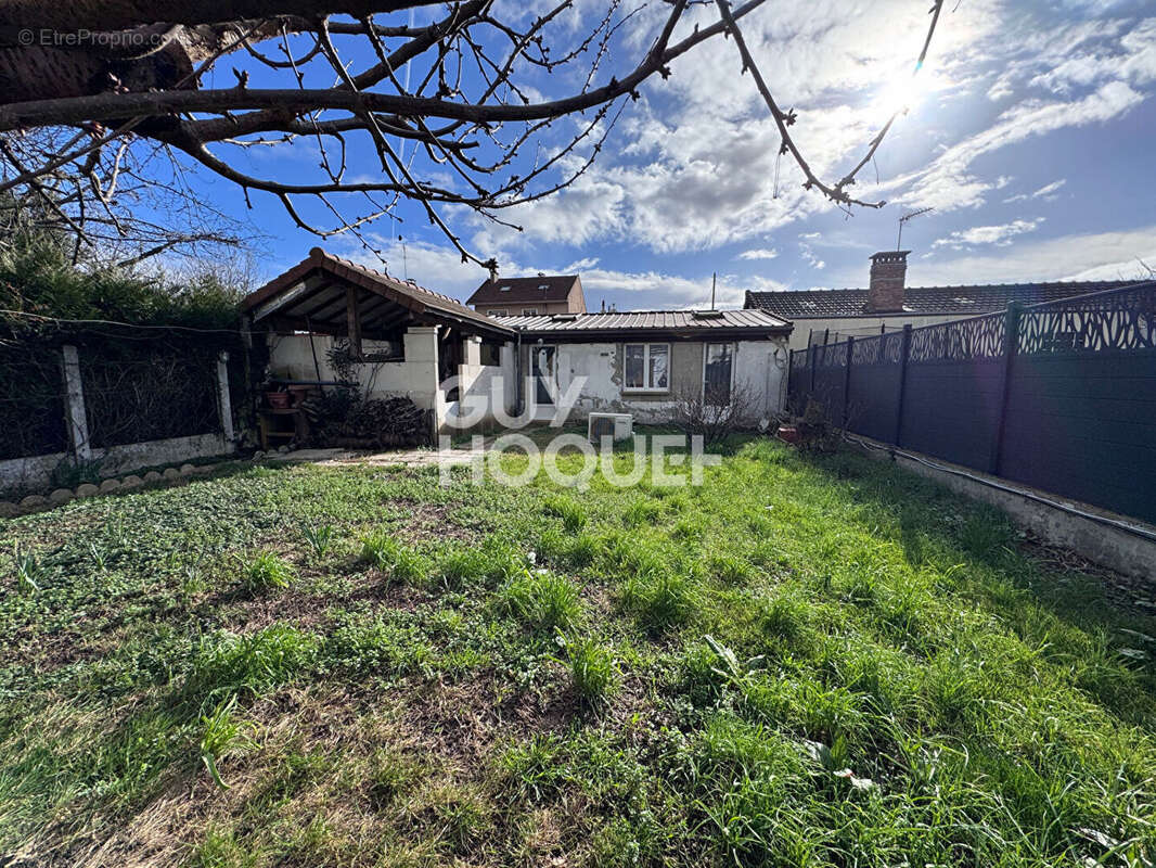 Maison à PARAY-VIEILLE-POSTE