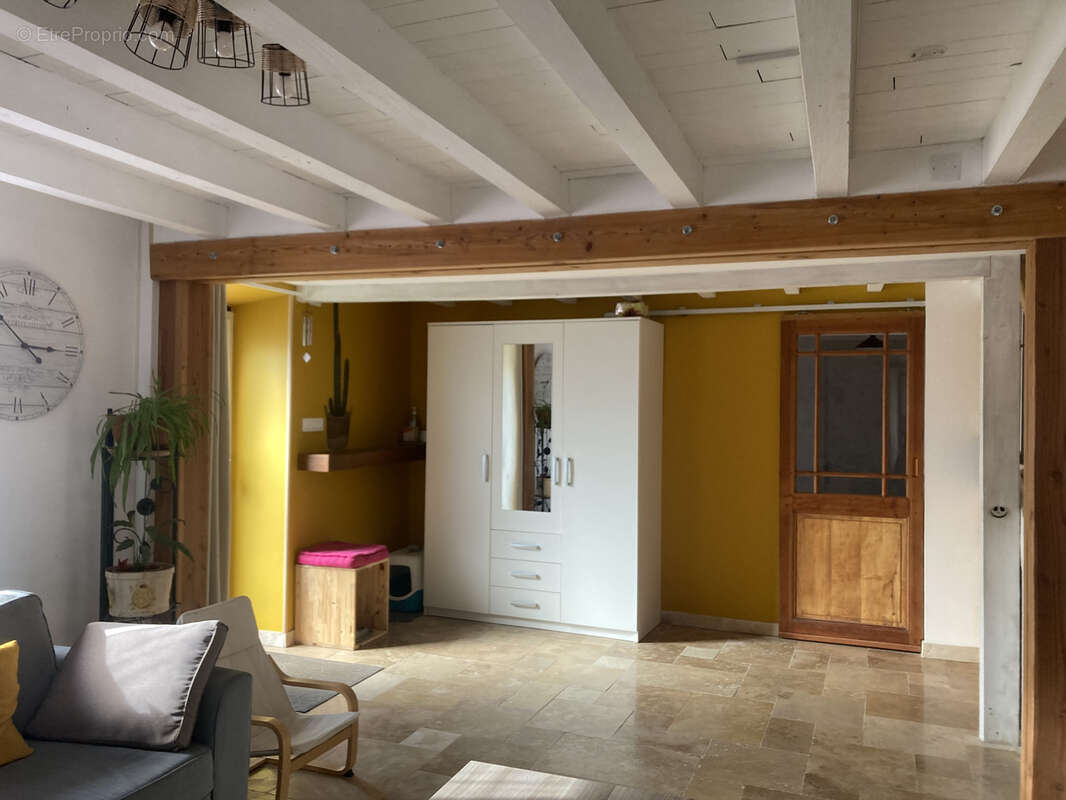 Maison à VILLARDEBELLE