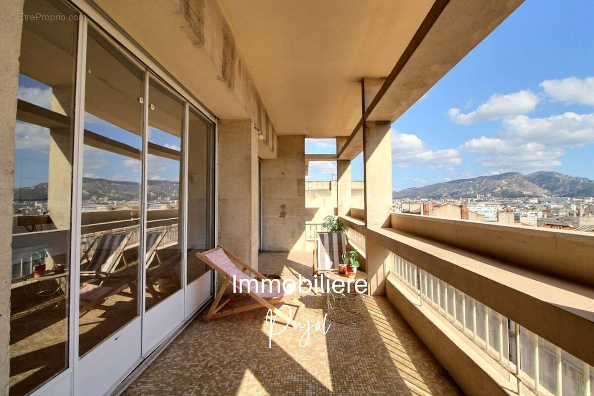 Appartement à MARSEILLE-8E
