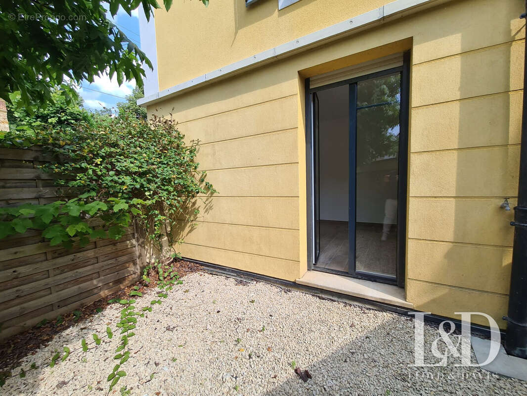 Appartement à SAINT-REMY-LES-CHEVREUSE