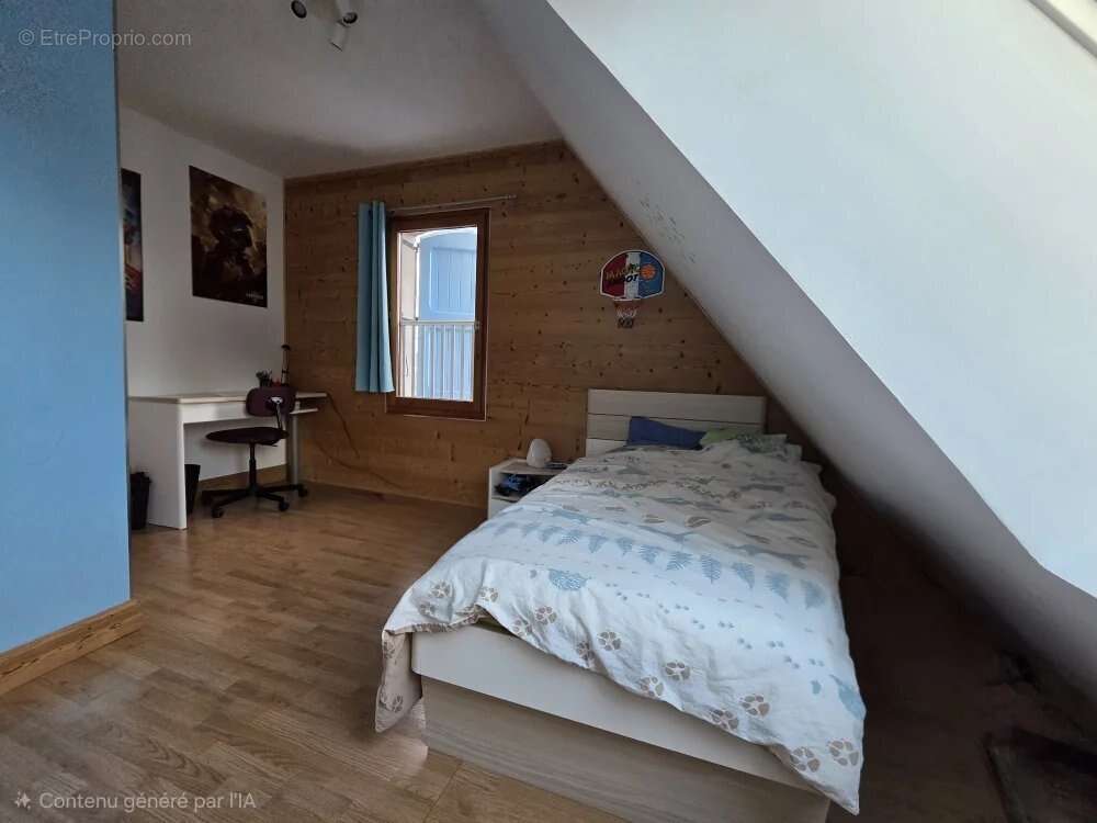 Maison à MIRIBEL-LANCHATRE