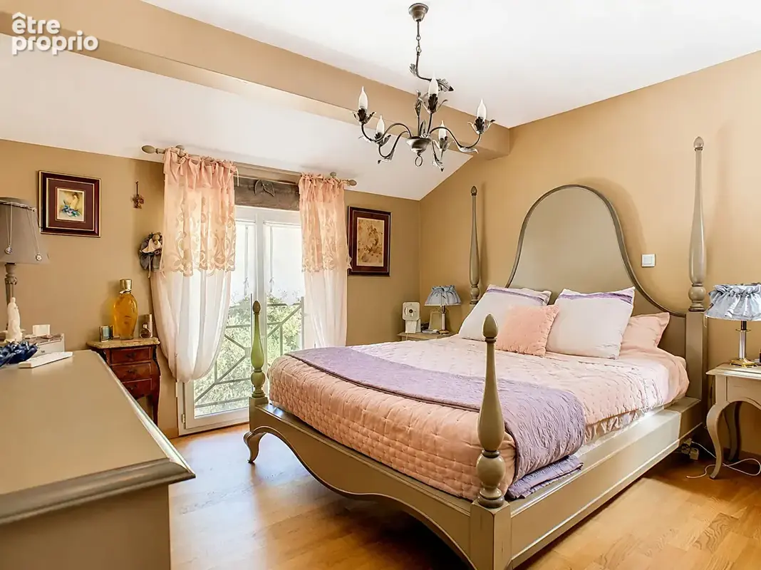 Maison - T6 - 138 m² - photo 12