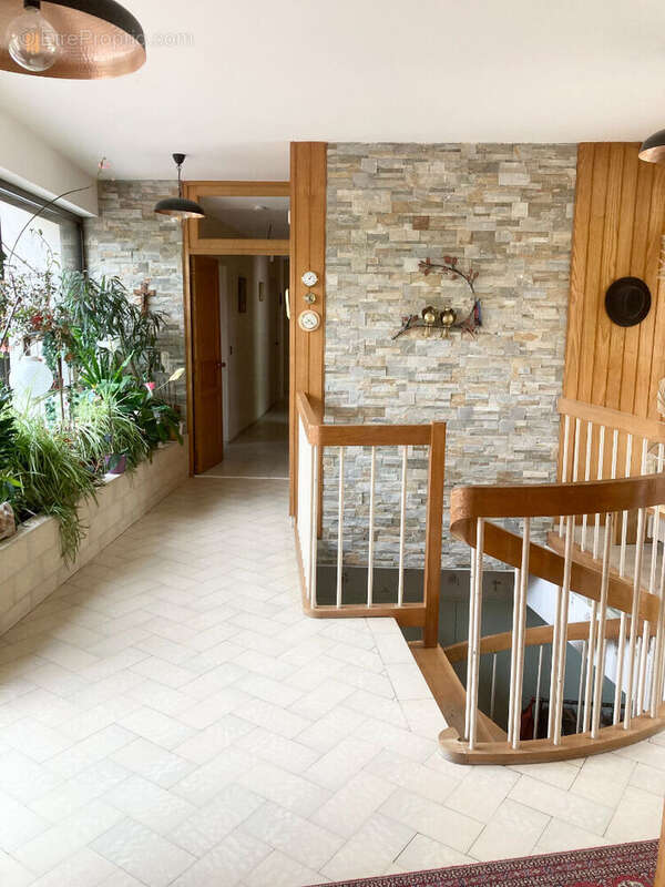 Maison à MONTLIGNON