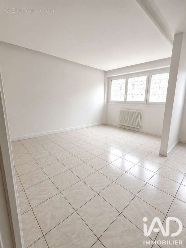 Appartement 70 m² à Pontoise  - photo 4