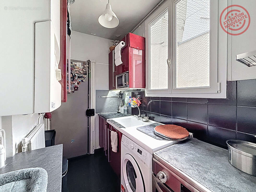 Appartement à PARIS-17E