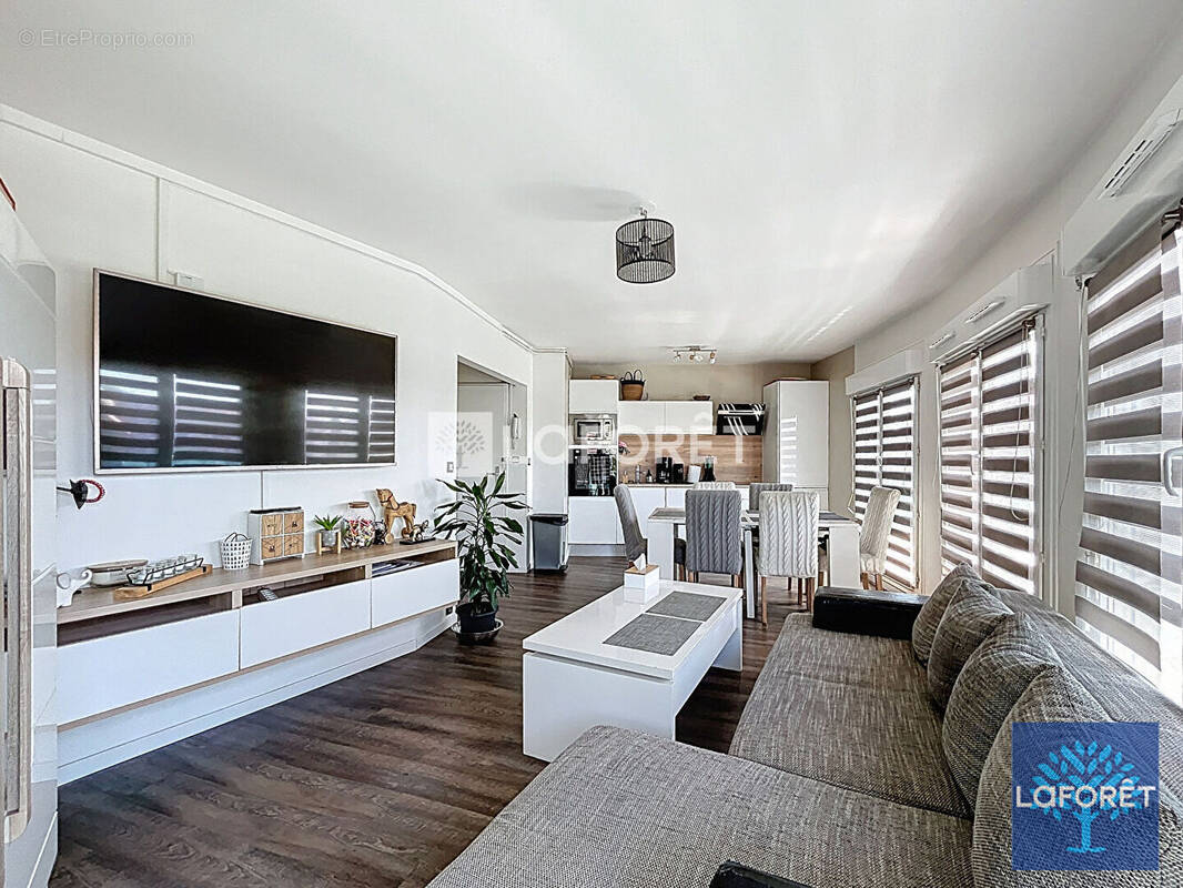 Appartement à VIGNEUX-SUR-SEINE