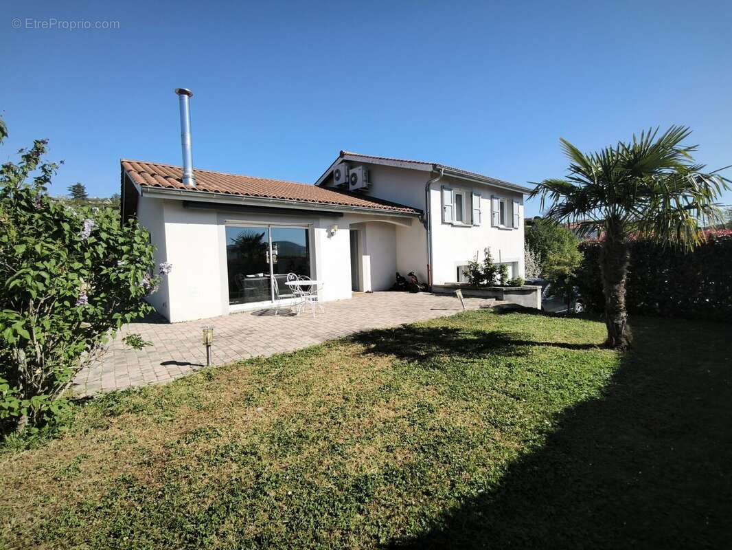 Maison à LA GRAND-CROIX