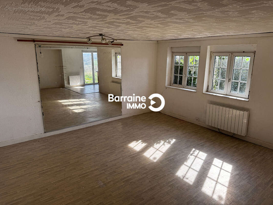 Appartement à PLOUGONVEN