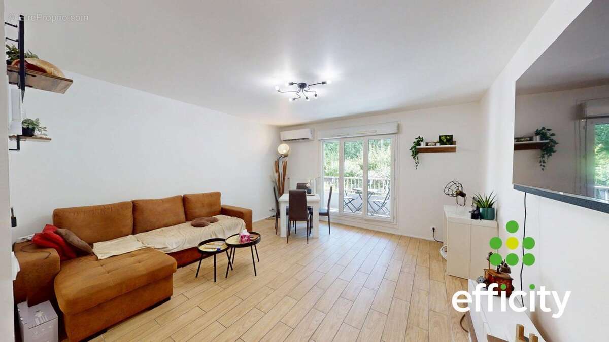 Appartement à OULLINS