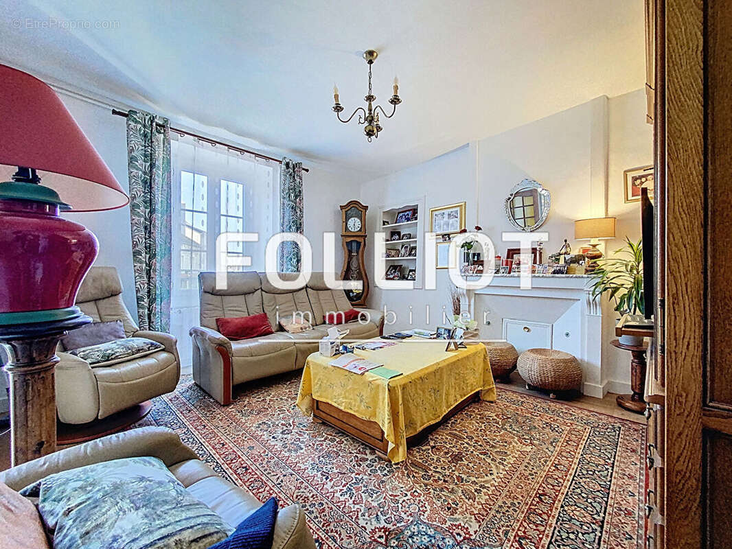 Maison à BRICQUEBEC