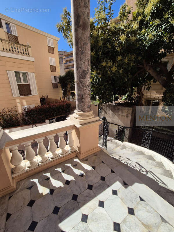 Appartement à MENTON