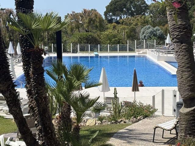 Appartement à VALLAURIS