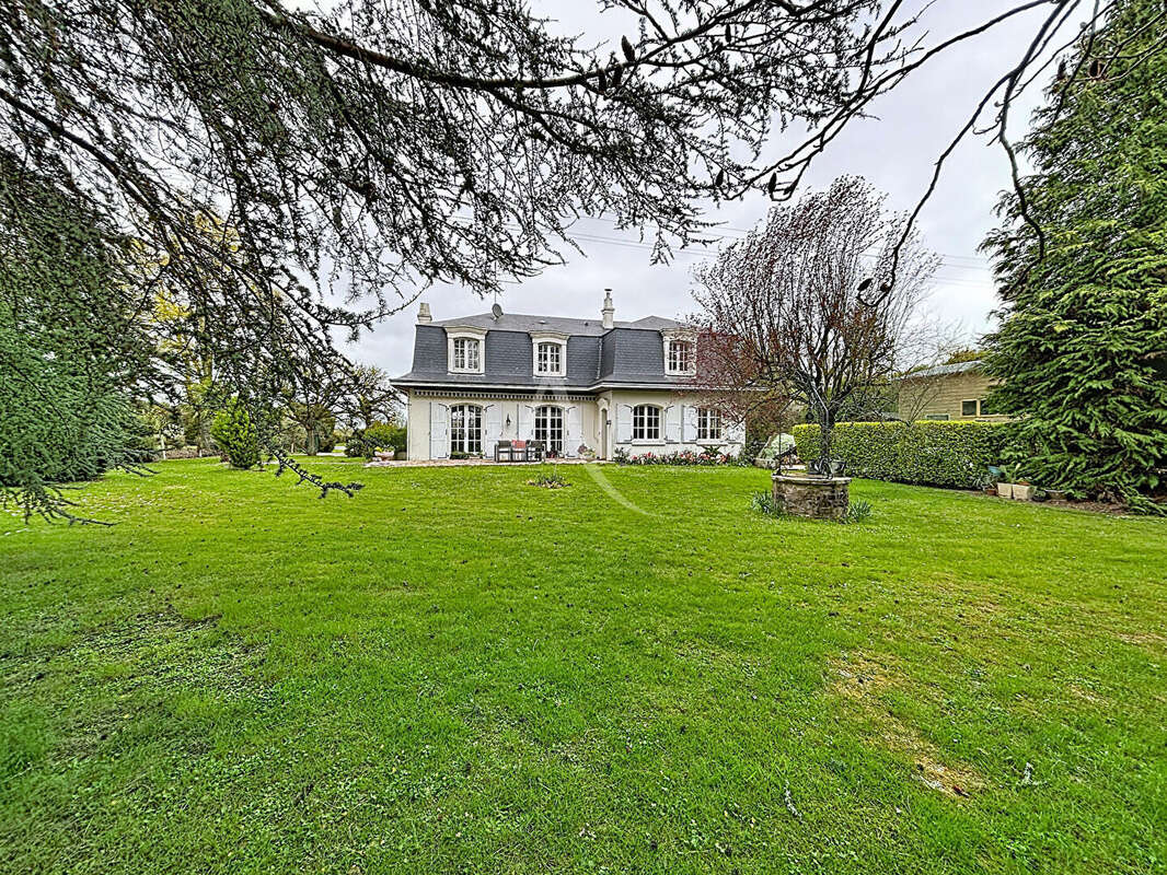 Maison à POMMERIEUX