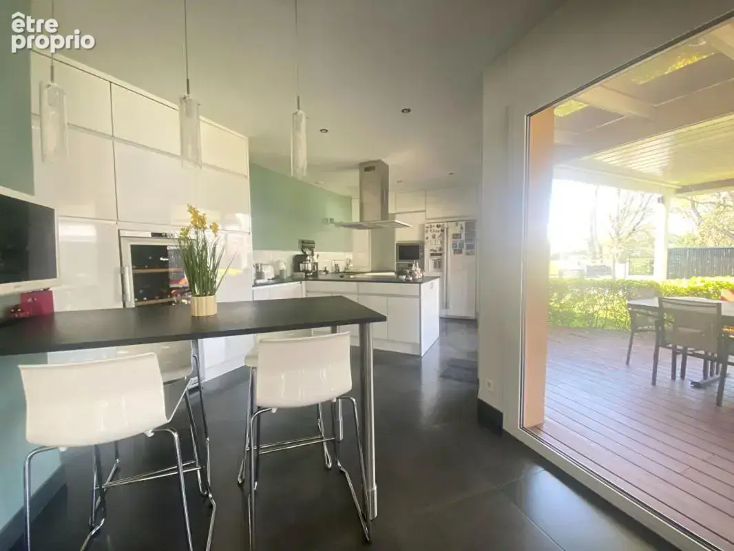 Belle maison familiale récente avec piscine sur grand jardin avec vue forêt à Camarsac - photo 6