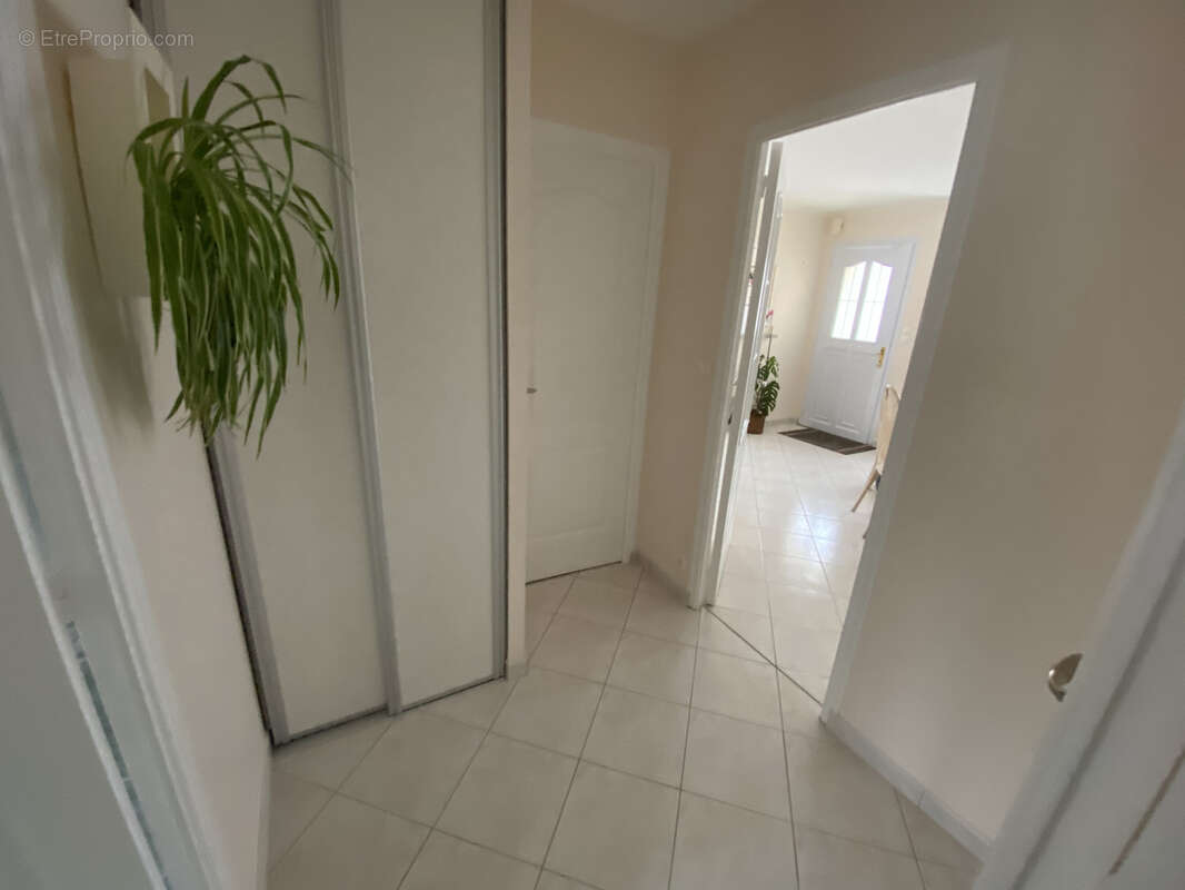 Maison à SAINTE-PAZANNE