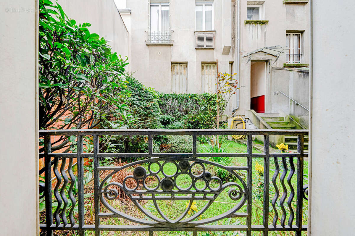 Appartement à PARIS-19E