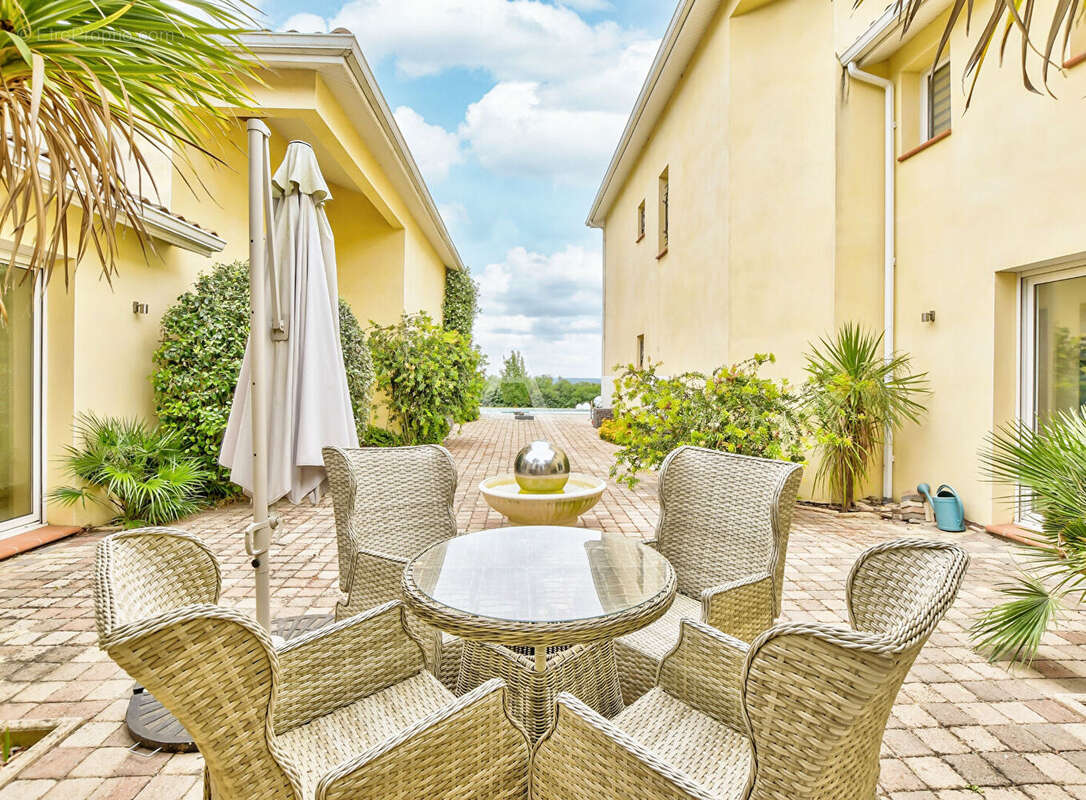 Maison à CASTELNAU-D&#039;ESTRETEFONDS