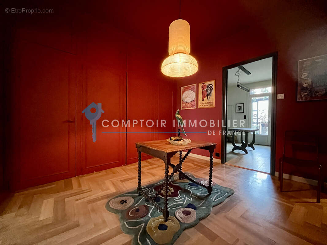 Grand T3 103m2, coeur de ville de Sete balcons et vue port - photo 3