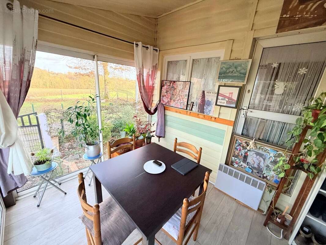 Maison à SAINT-JULIEN-DE-LA-LIEGUE