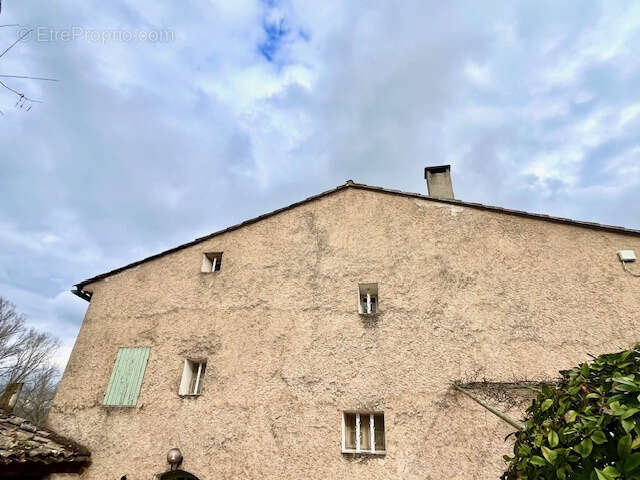 Maison à ROUSSILLON