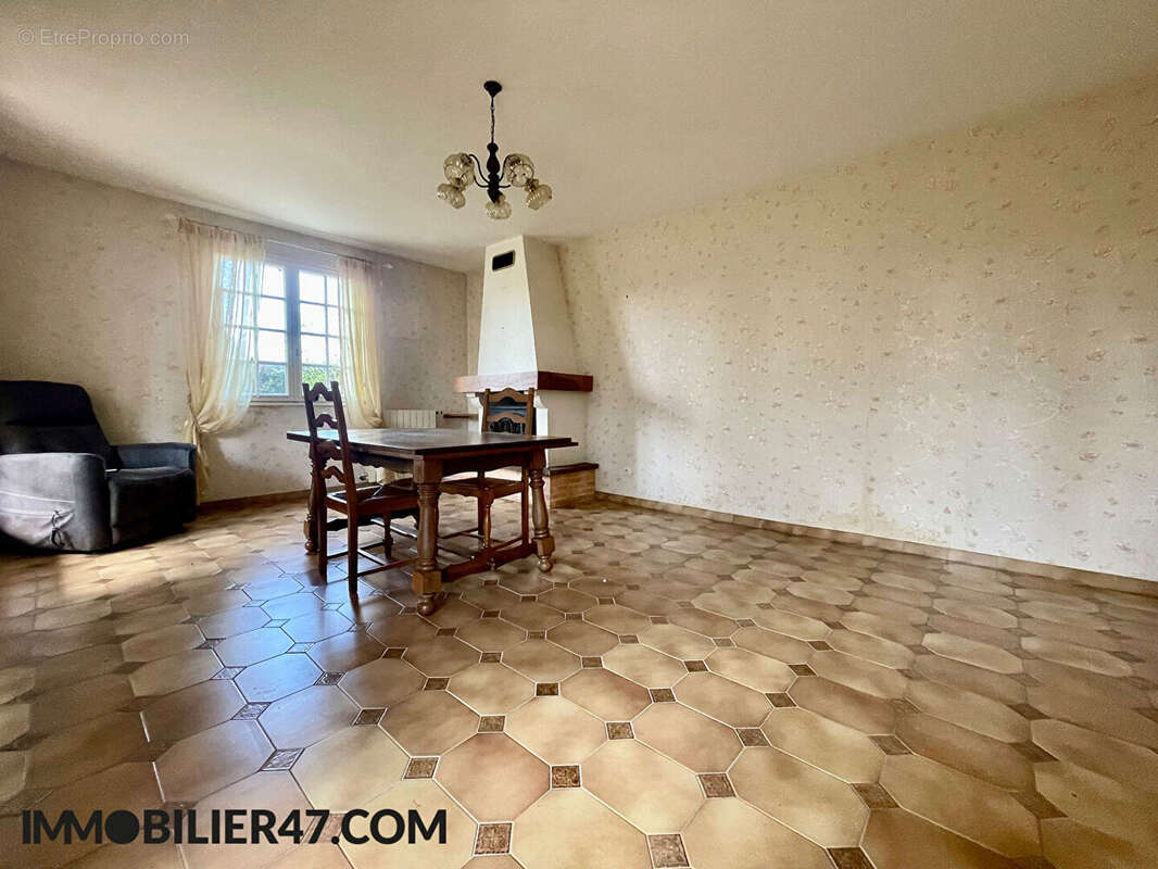 Maison à CASTELMORON-SUR-LOT