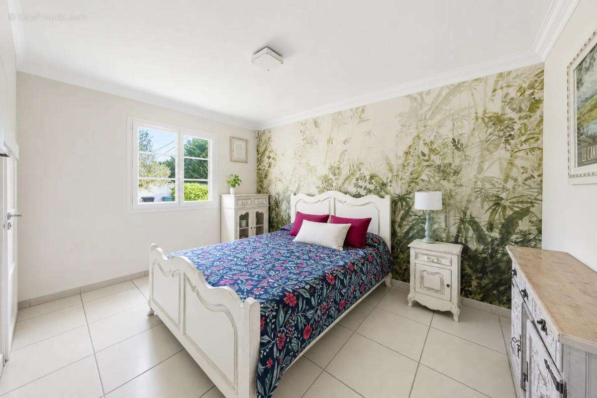 Maison louée 10 pièces 180 m² à Parempuyre - photo 7