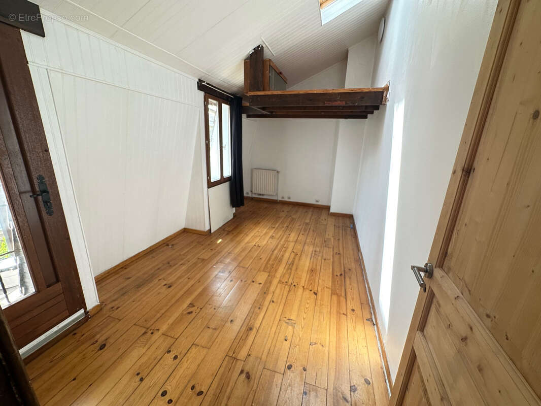 Maison garges-les-gonesse 4 pieces avec dependance - photo 7