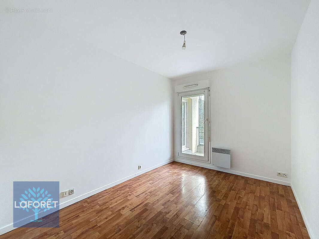 Appartement à CORBEIL-ESSONNES