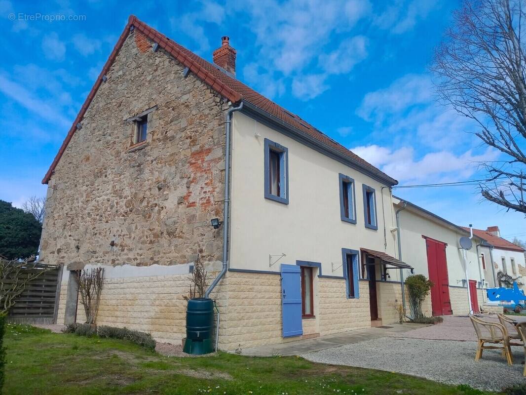 Maison à MARCILLAT-EN-COMBRAILLE