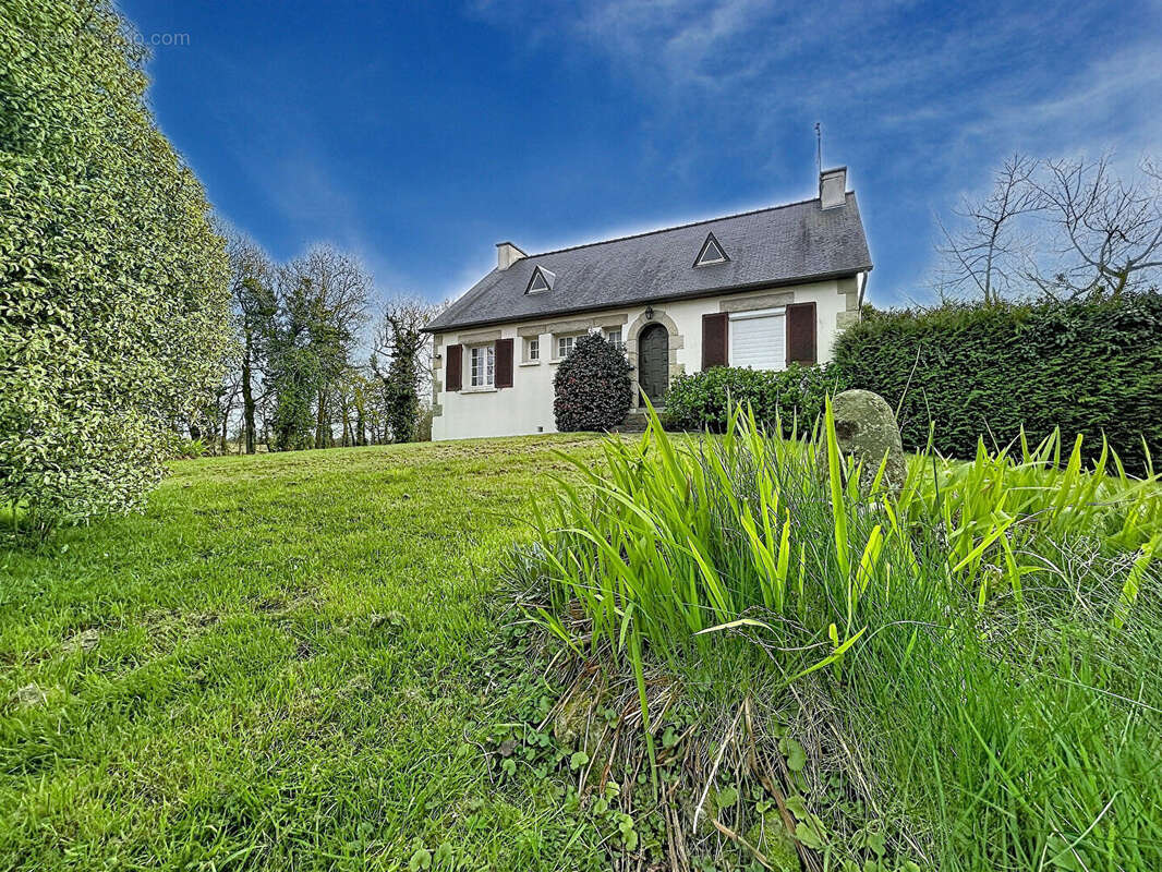 Maison à SAINT-PIERRE-DE-PLESGUEN