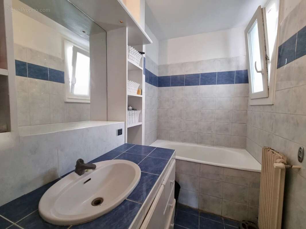 Appartement à PORT-DE-BOUC