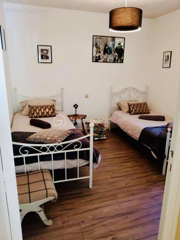 Maison à SAINT-JULIEN-EN-BORN