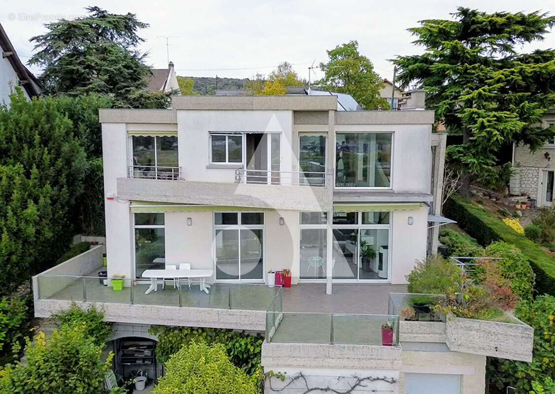 Maison à LA FRETTE-SUR-SEINE
