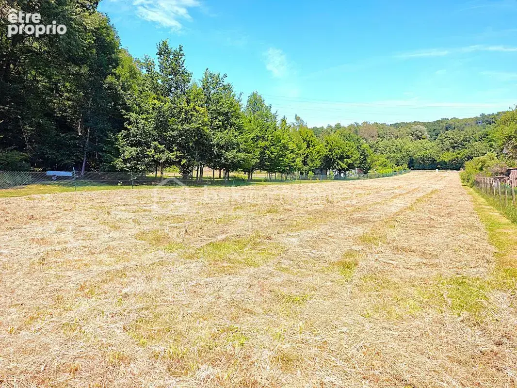 Terrain à bâtir d’exception de 2 286 m² de superficie, sans vis-à-vis plat, clos de 2 côtés - photo 3