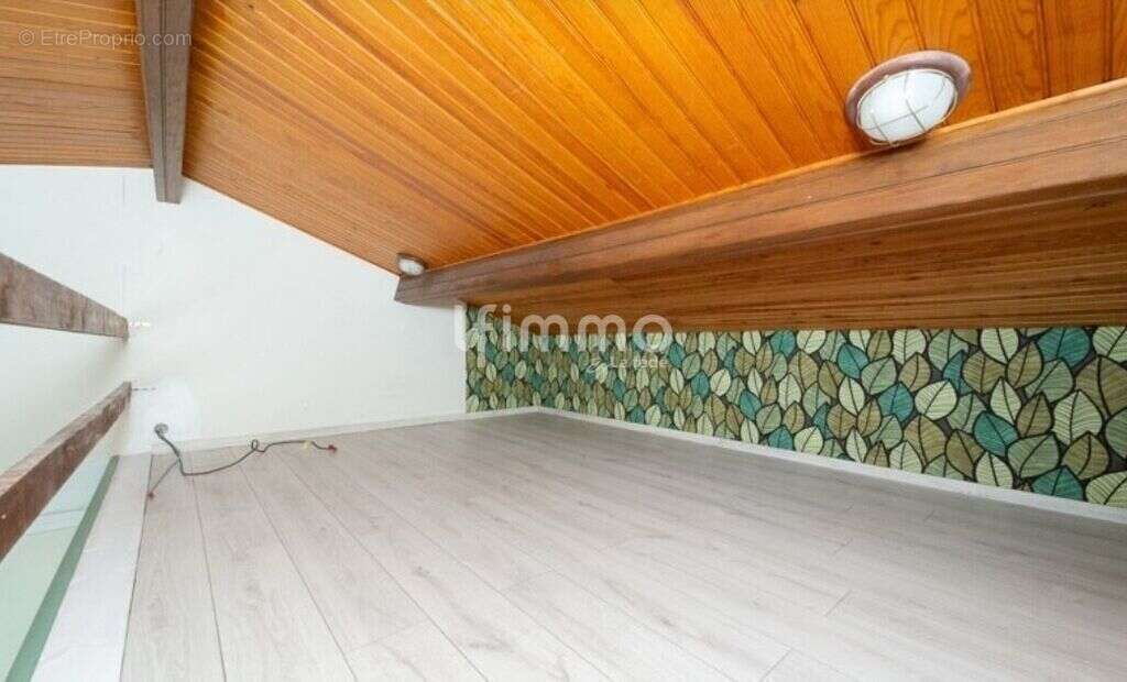 Maison à rafraichir de 103 m² – 33920 Saint-Yzan-de-Soudiac - photo 8