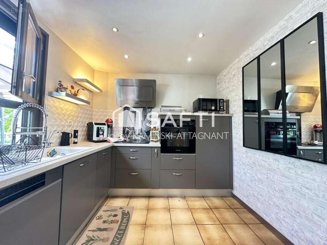 Maison 116 m² à Conflans-Sainte-Honorine  - photo 5