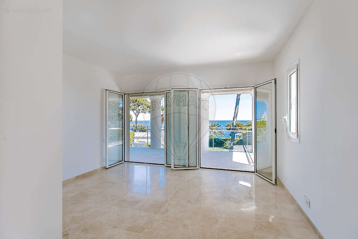 Maison à ANTIBES