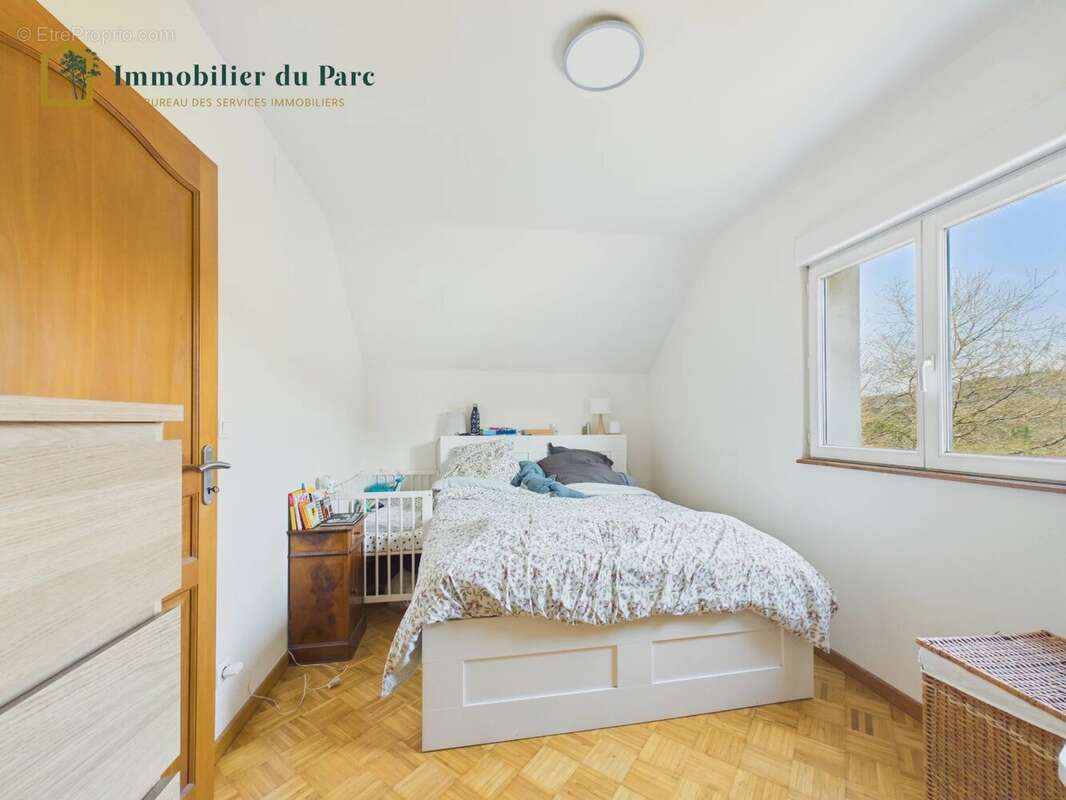 Maison à FRAHIER-ET-CHATEBIER