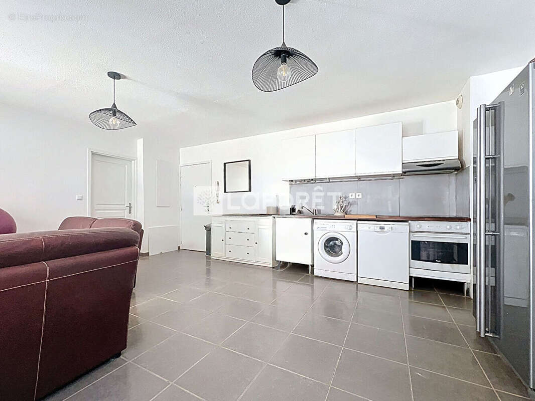 Appartement à MARSEILLE-11E