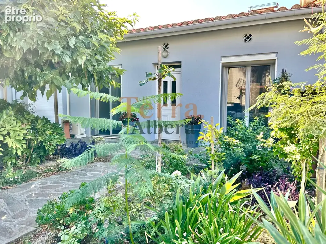Corneilla-del-vercol   maison de plain-pied rénovée   jardin paysagé - photo 19