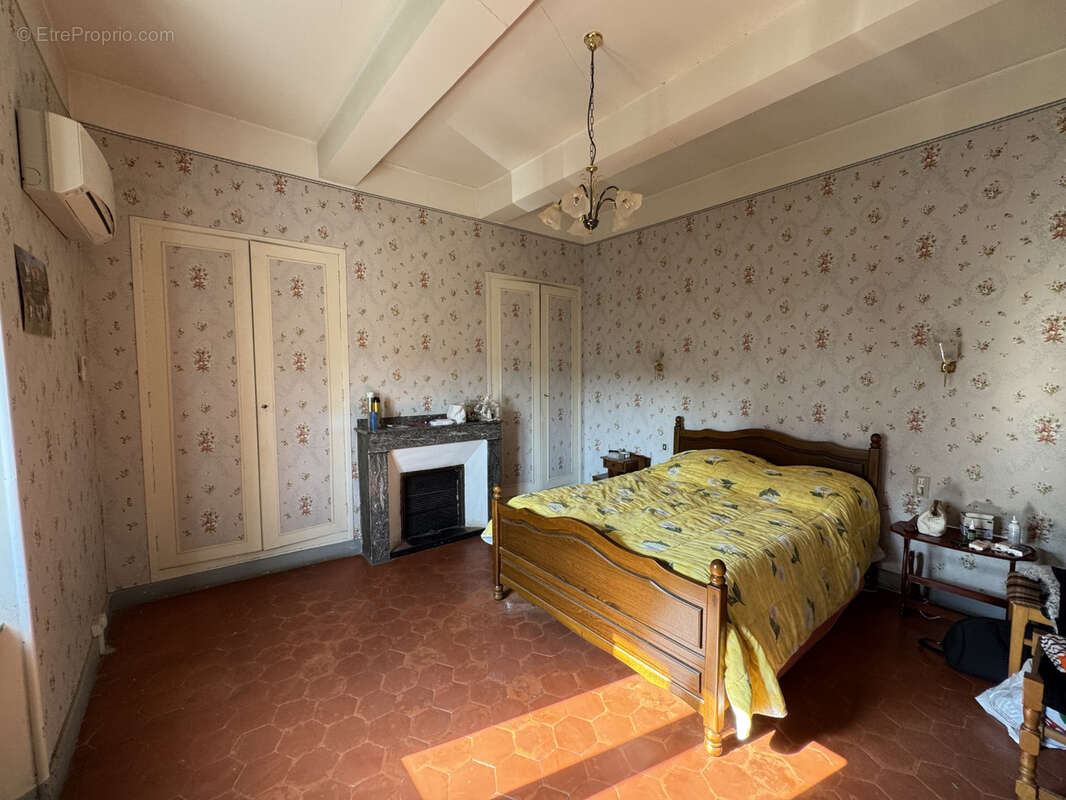 Maison à COURSAN