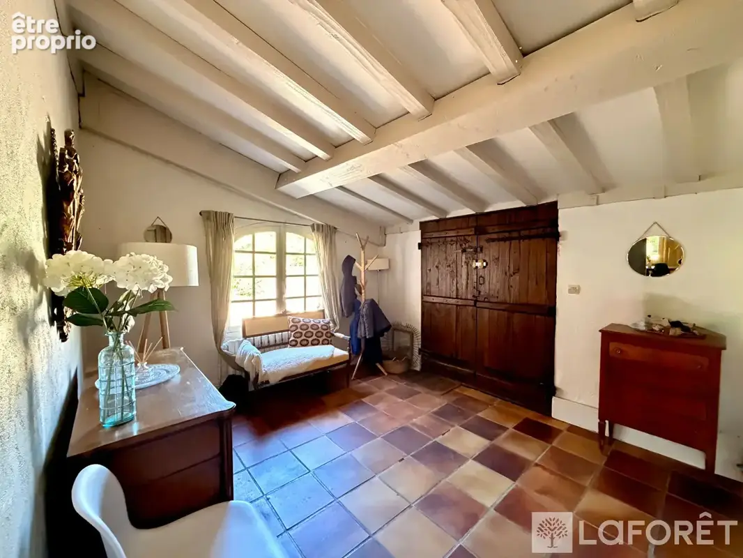 Maison de caractère avec location indépendante en supplément, piscine et 8 chambres ( 6 + 2) - photo 14