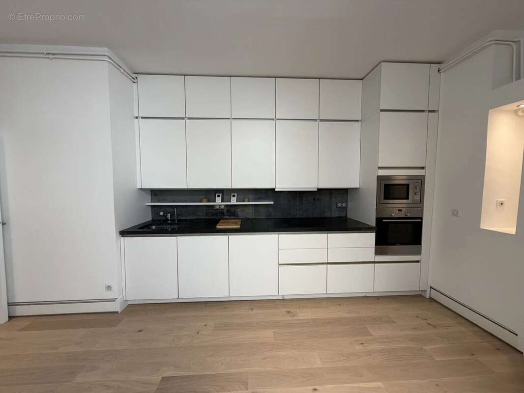 Appartement à PARIS-11E