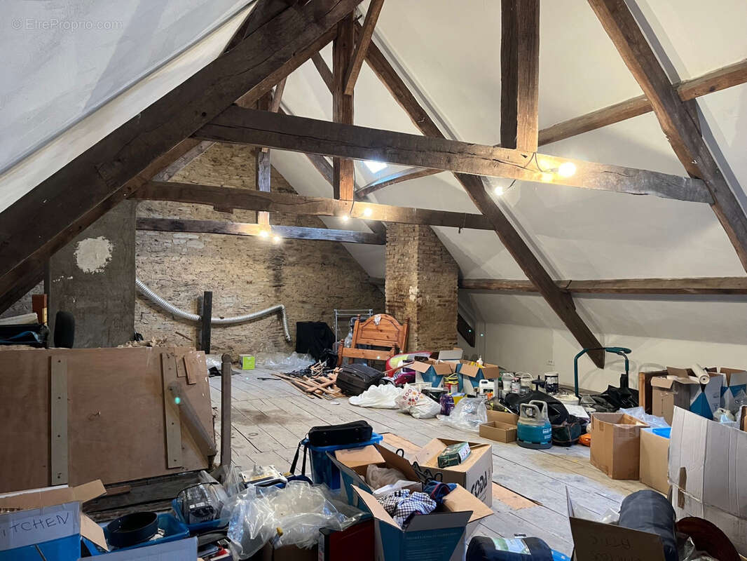 Maison à COUSSAC-BONNEVAL