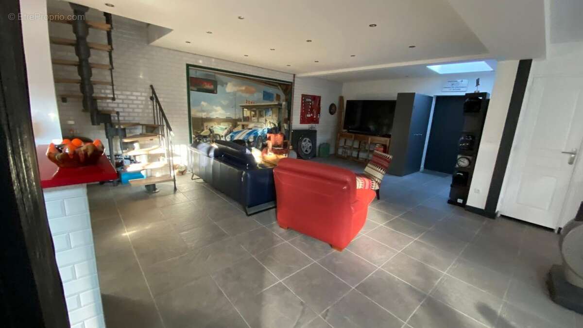 Appartement à SAINT-MAUR-DES-FOSSES