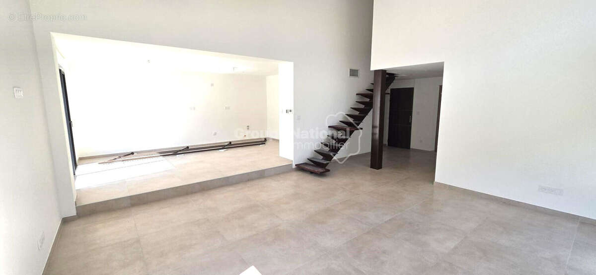 Appartement à CARRY-LE-ROUET