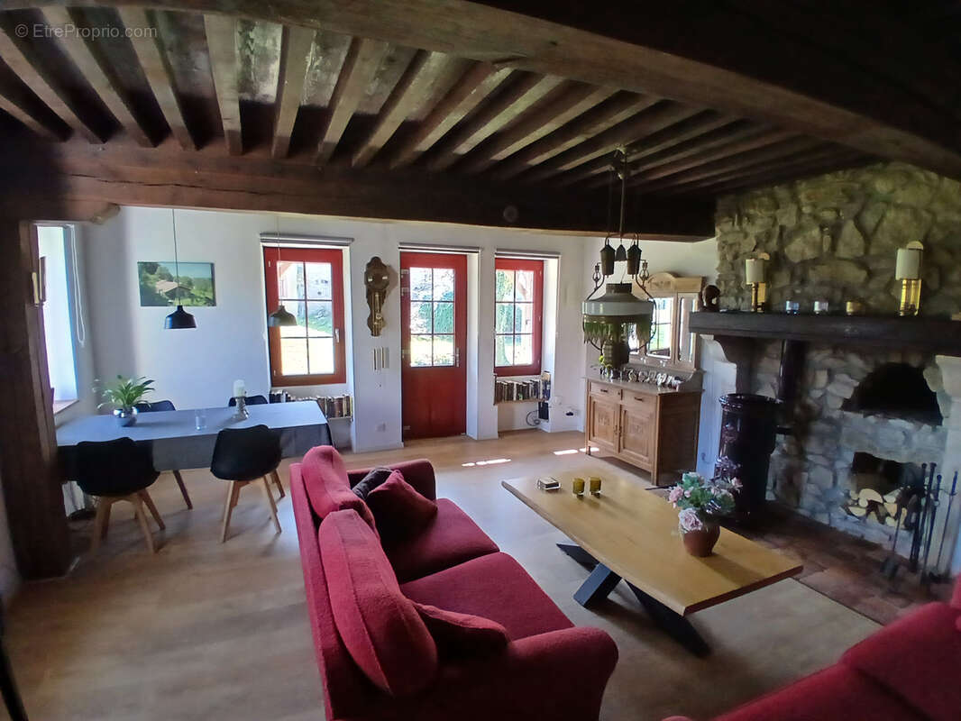 En exclusivité, un ensemble de deux maisons, une habitable de suite et l'autre à améliorer, jardin avec belle - photo 9