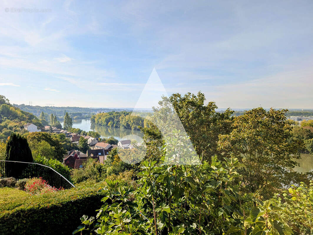 Maison à LA FRETTE-SUR-SEINE